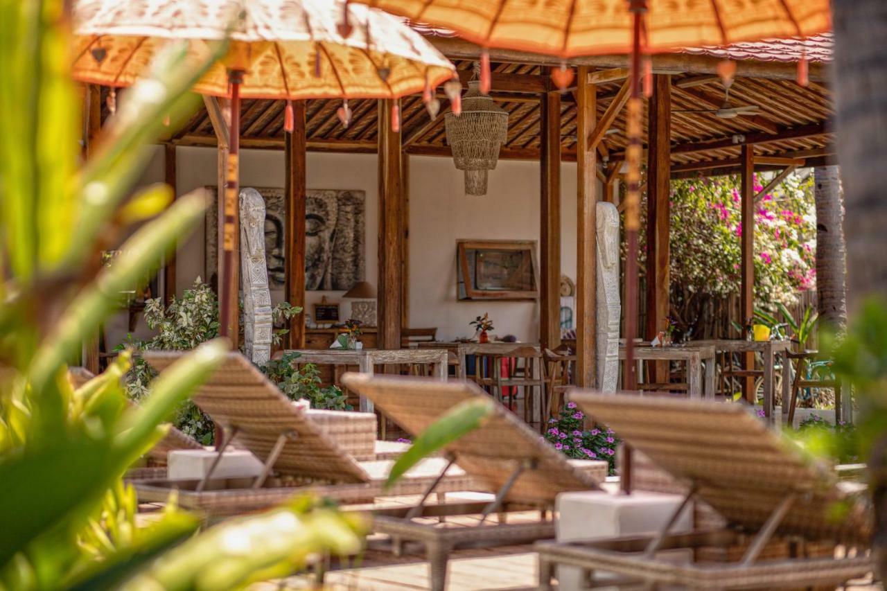 United Colors Of Gili Hotel Gili Meno Exterior photo