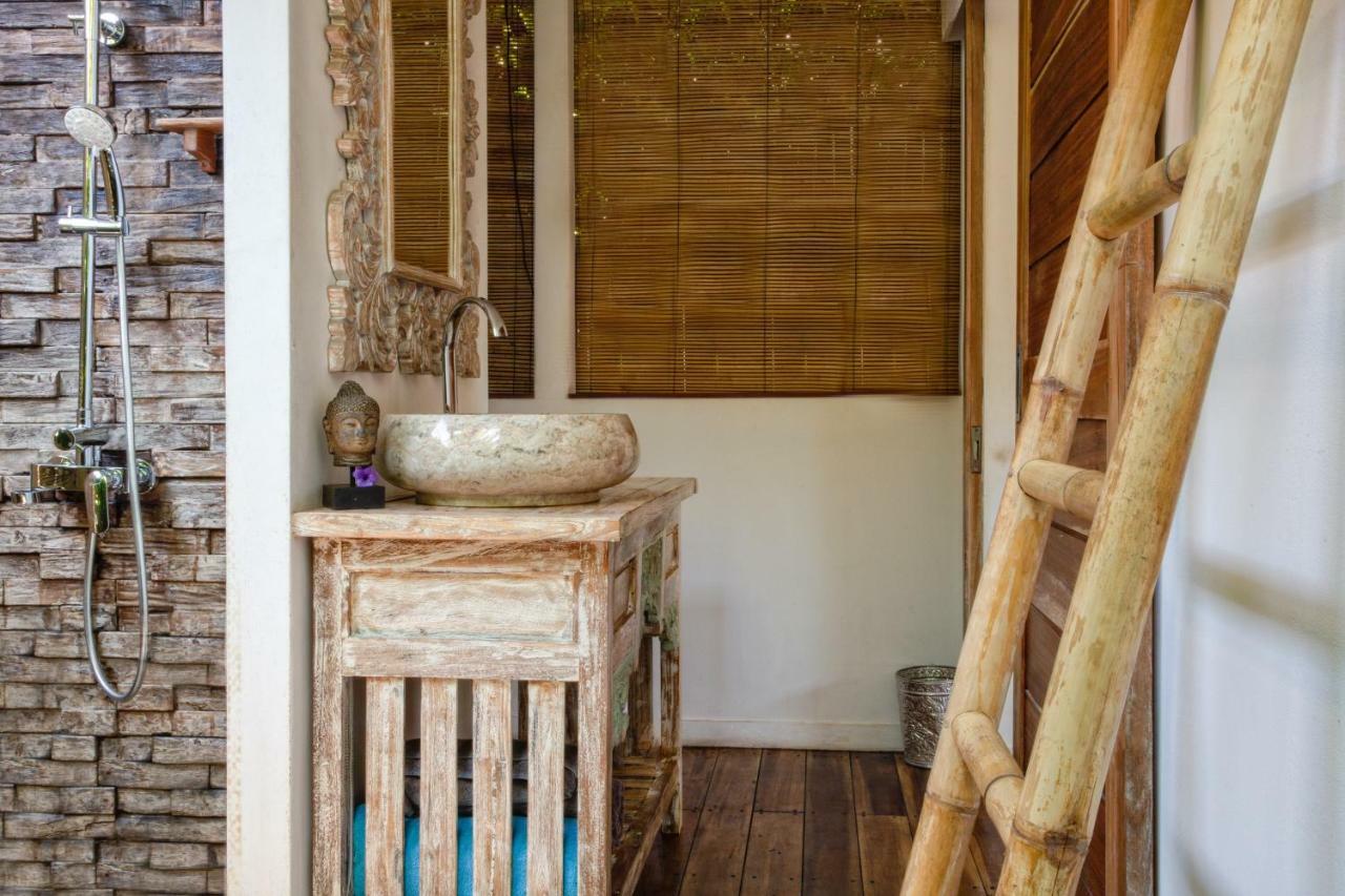United Colors Of Gili Hotel Gili Meno Exterior photo