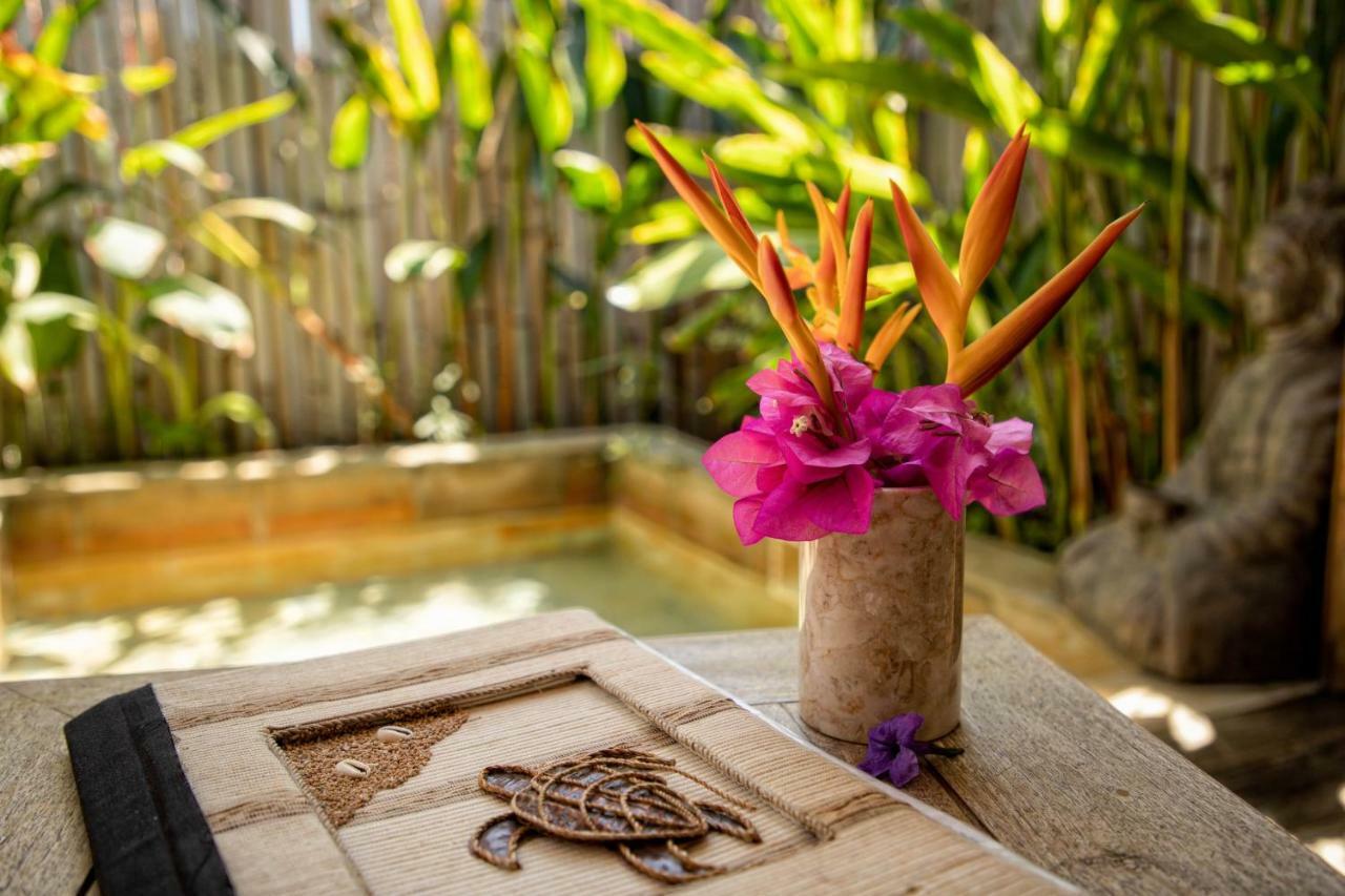 United Colors Of Gili Hotel Gili Meno Exterior photo